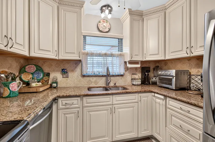 Dining and kitchen view (5)