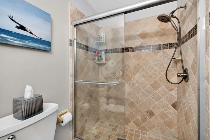 Updated guest hallway bathroom (2)