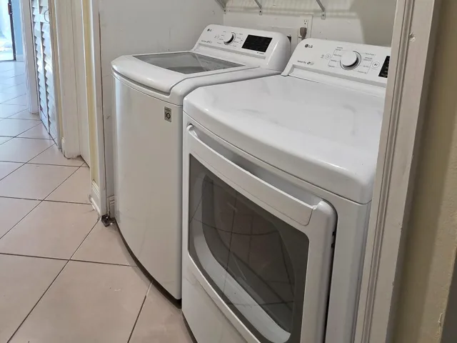 Washer & Dryer