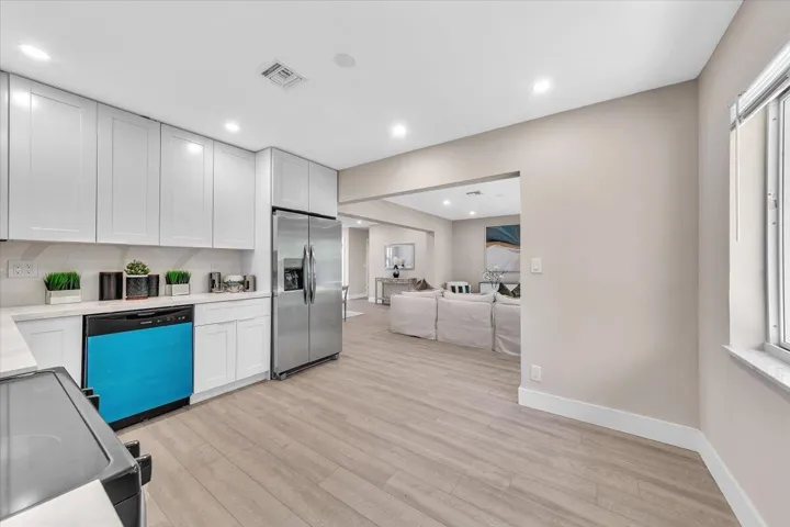 30-5H2A4875