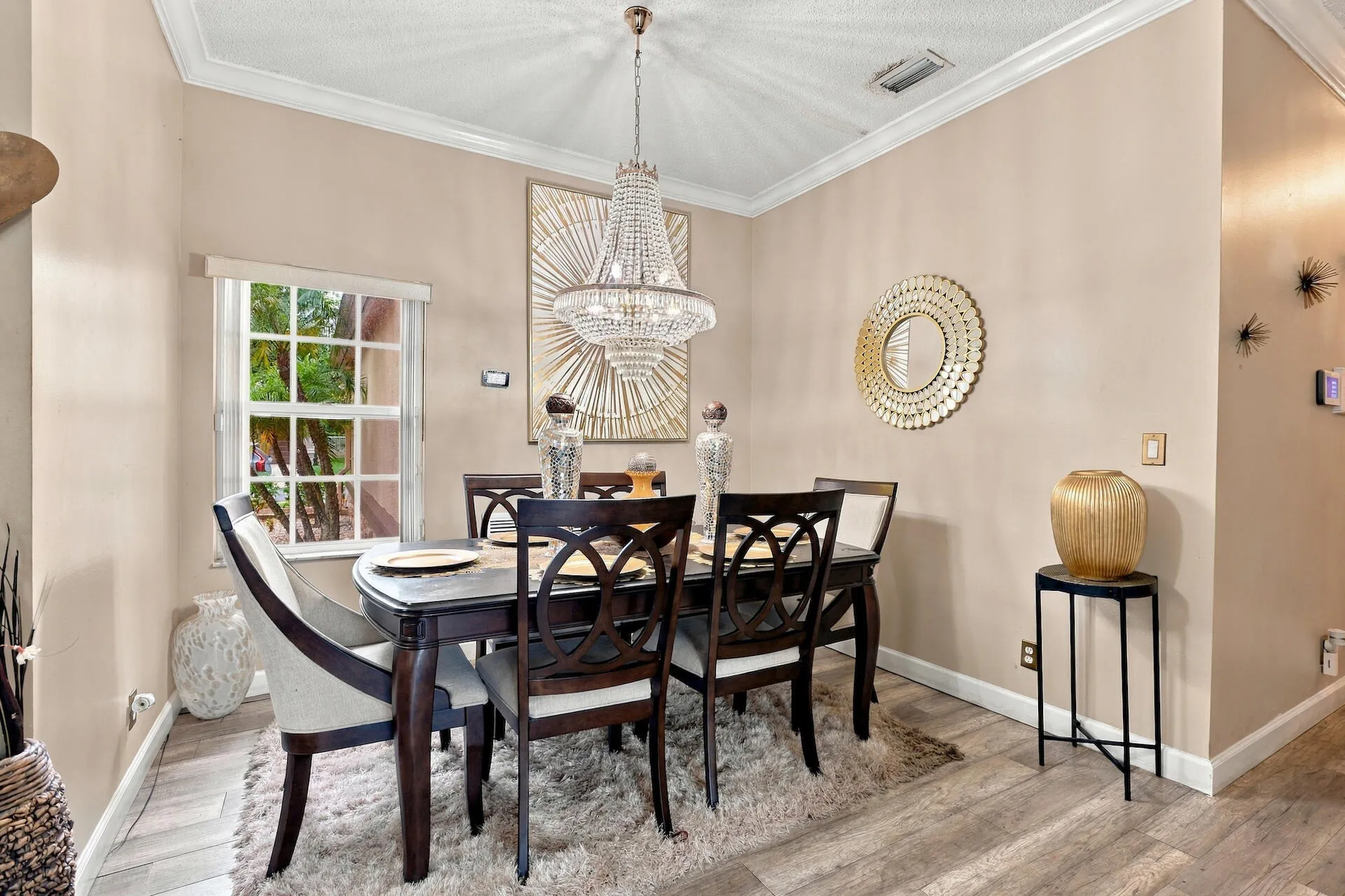 Formal Dining
