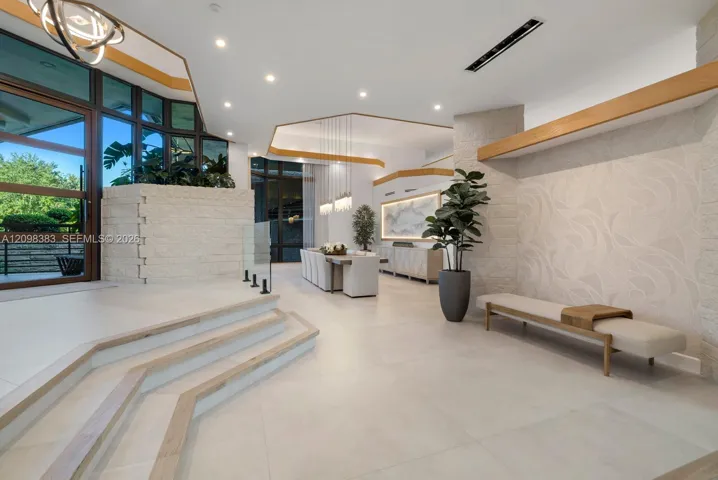 Inside a Frank Lloyd Wright-Inspired Lakefront Estate | 2965 Surrey Lane, Weston Florida