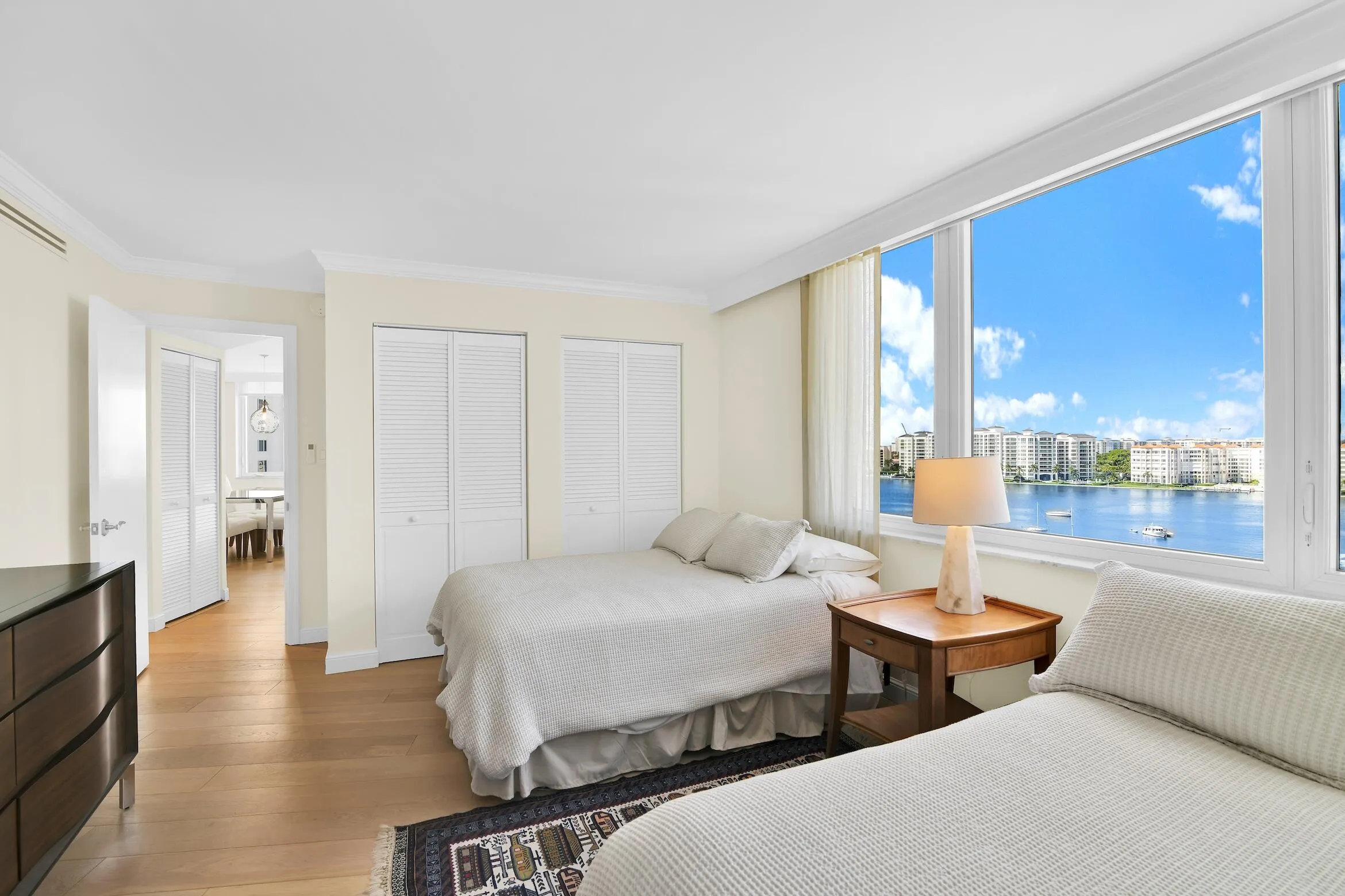 Guest bedroom
