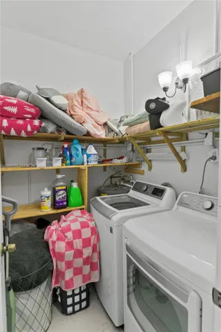 Photo 35
