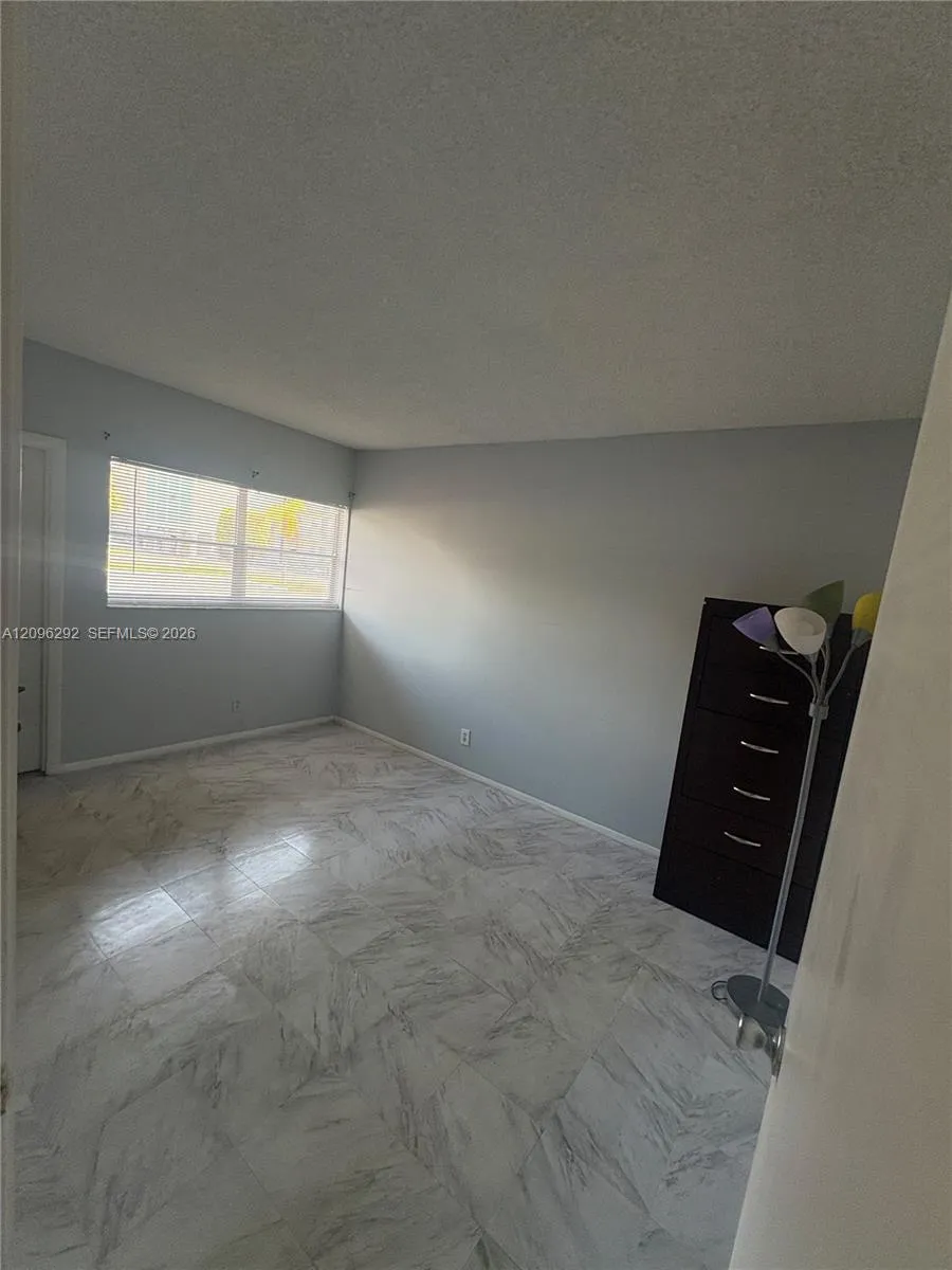 second bedroom.