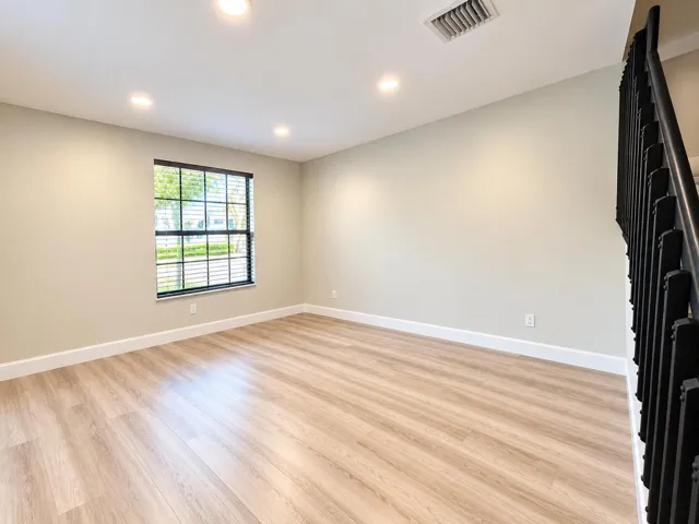 Bright Livingroom