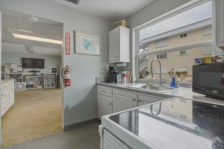 Community Room-Kitchen
