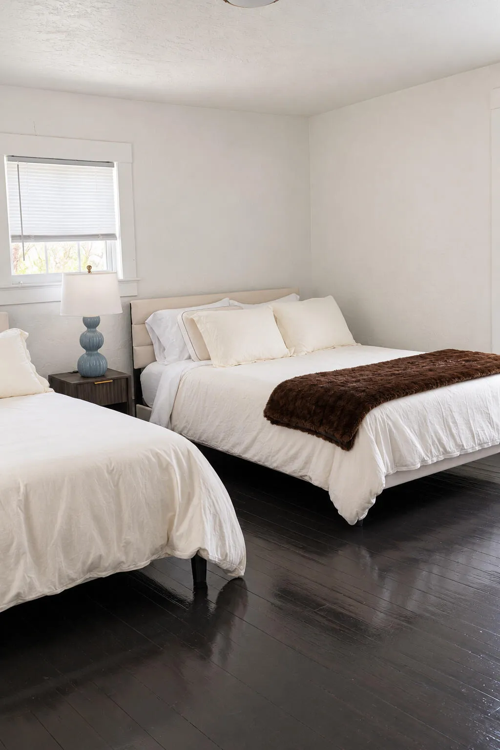 235GreenwoodDrive-Bedroom03-DSC07672