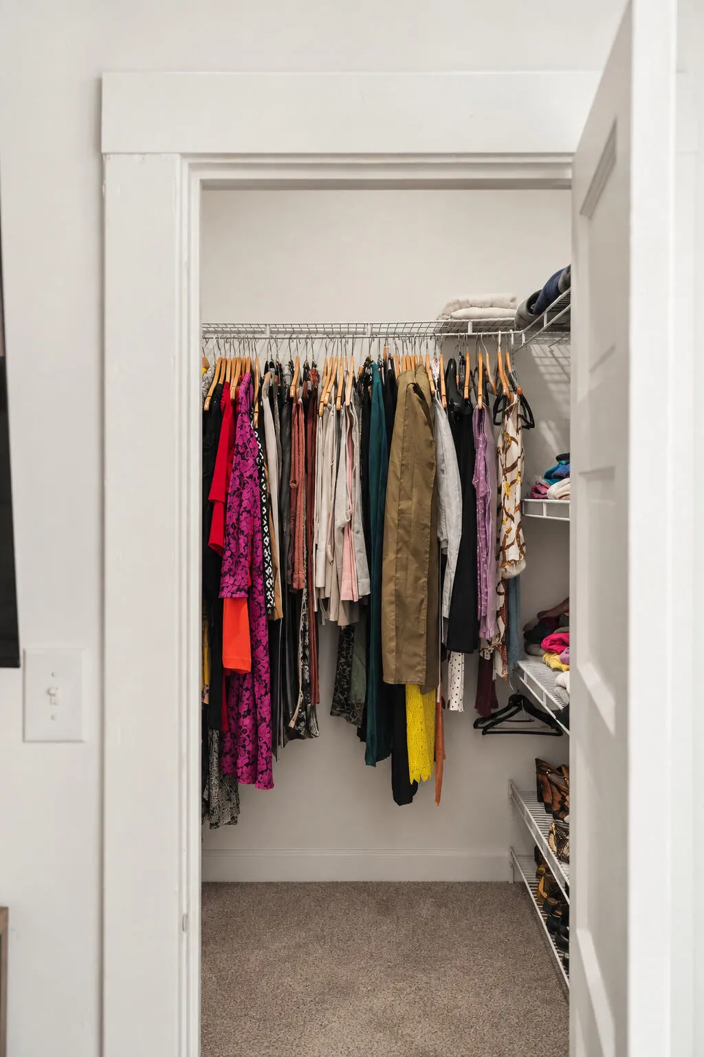 235GreenwoodDrive-Closet-DSC07677