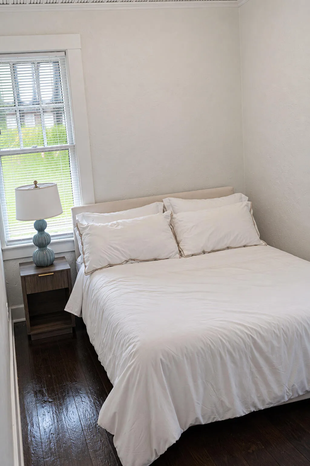 235GreenwoodDrive-Bedroom02-DSC07669