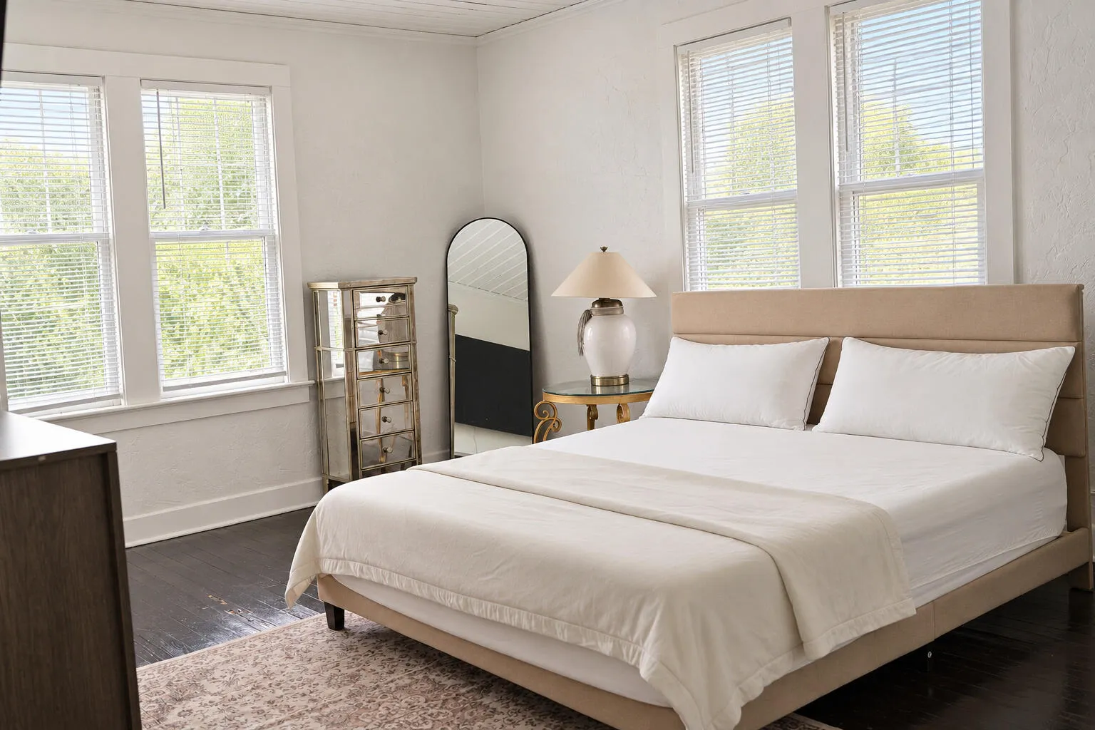 235GreenwoodDrive-Bedroom04-DSC07674