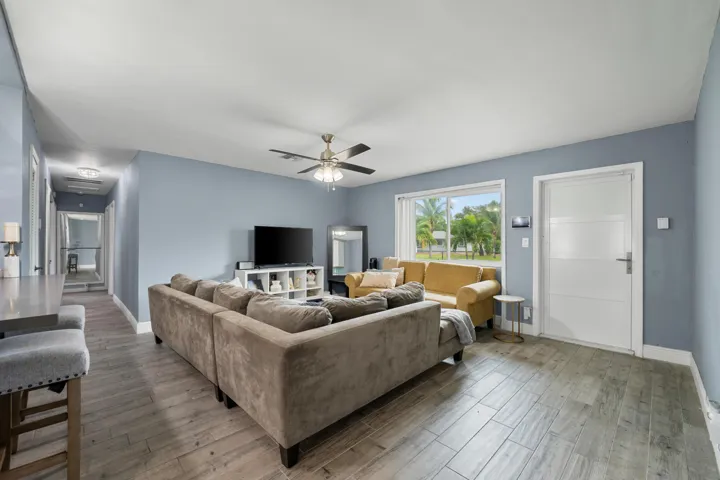 06-3767 SW 16th Ct, Fort Lauderdale-33
