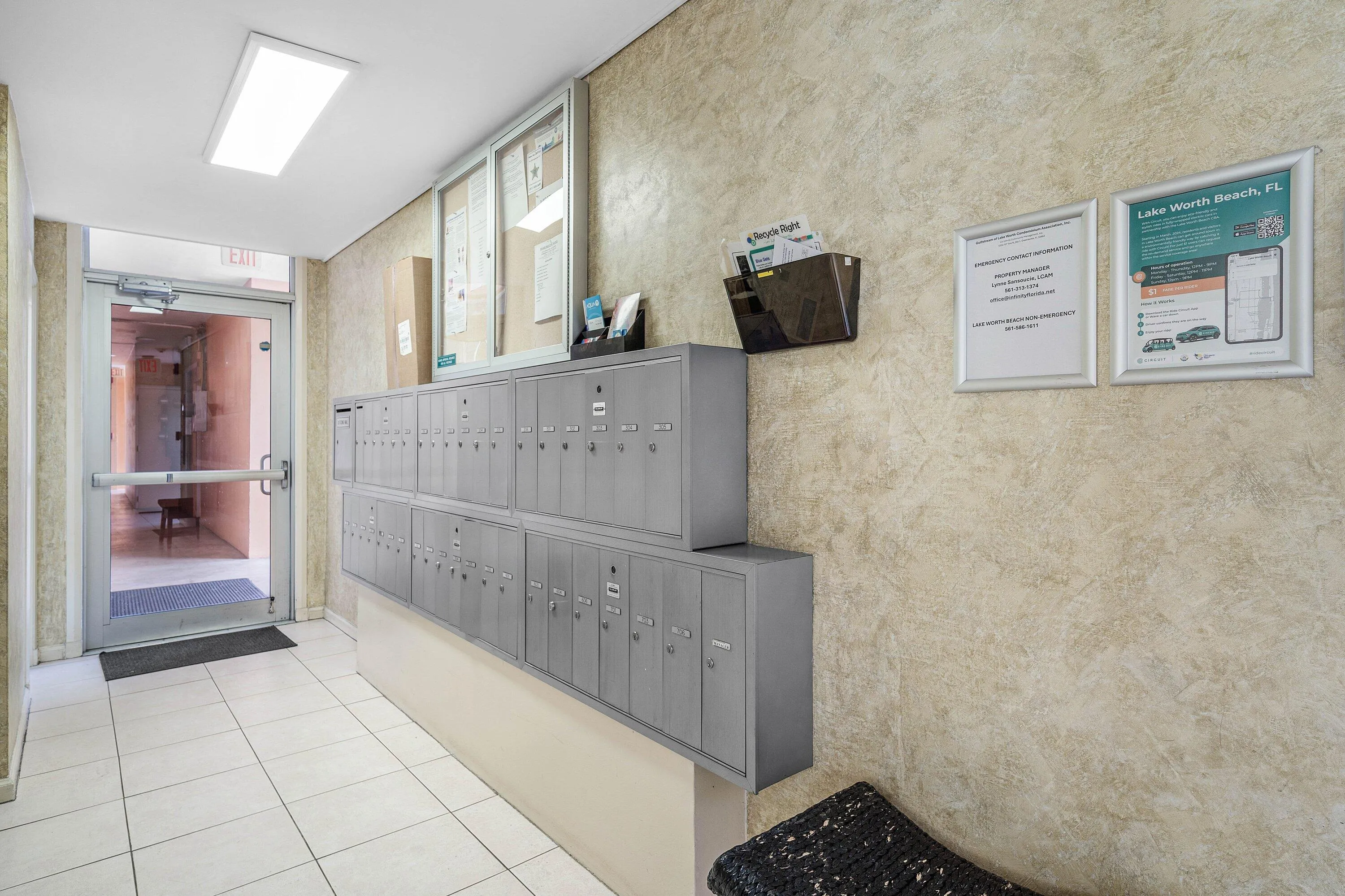 025-15SouthGolfviewRoad-206-LakeWorthBea