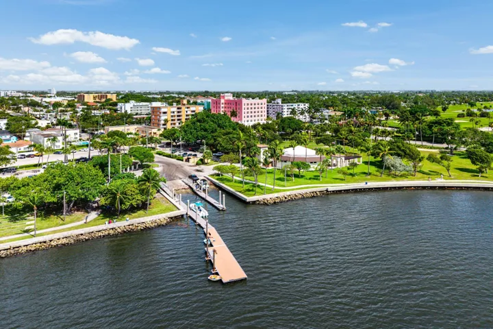 040-15SouthGolfviewRoad-206-LakeWorthBea