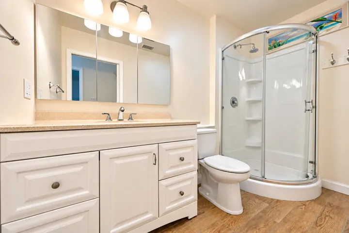Guest House bath