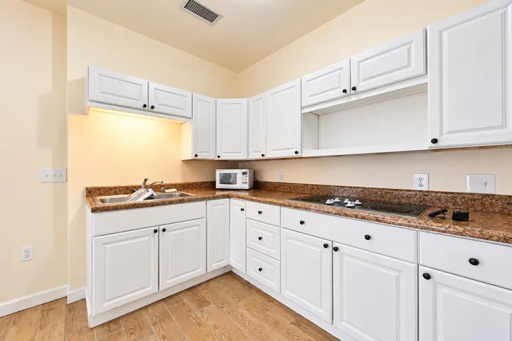Guest House kitchen