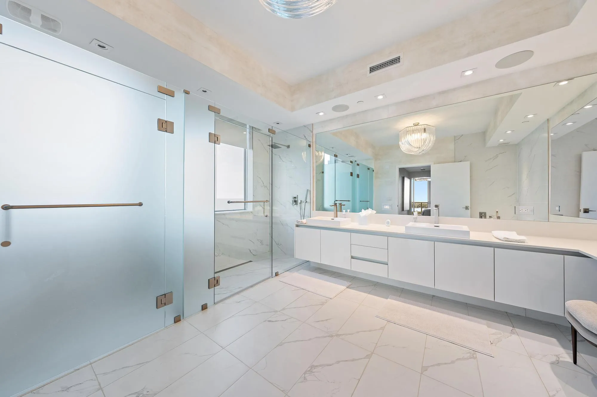 PRIMARY ROOM BATHROOM 2
