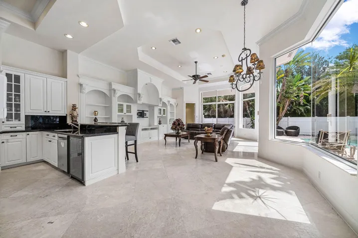 Family Dining area off of Kitchen and family room
