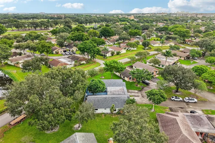 Photo 37