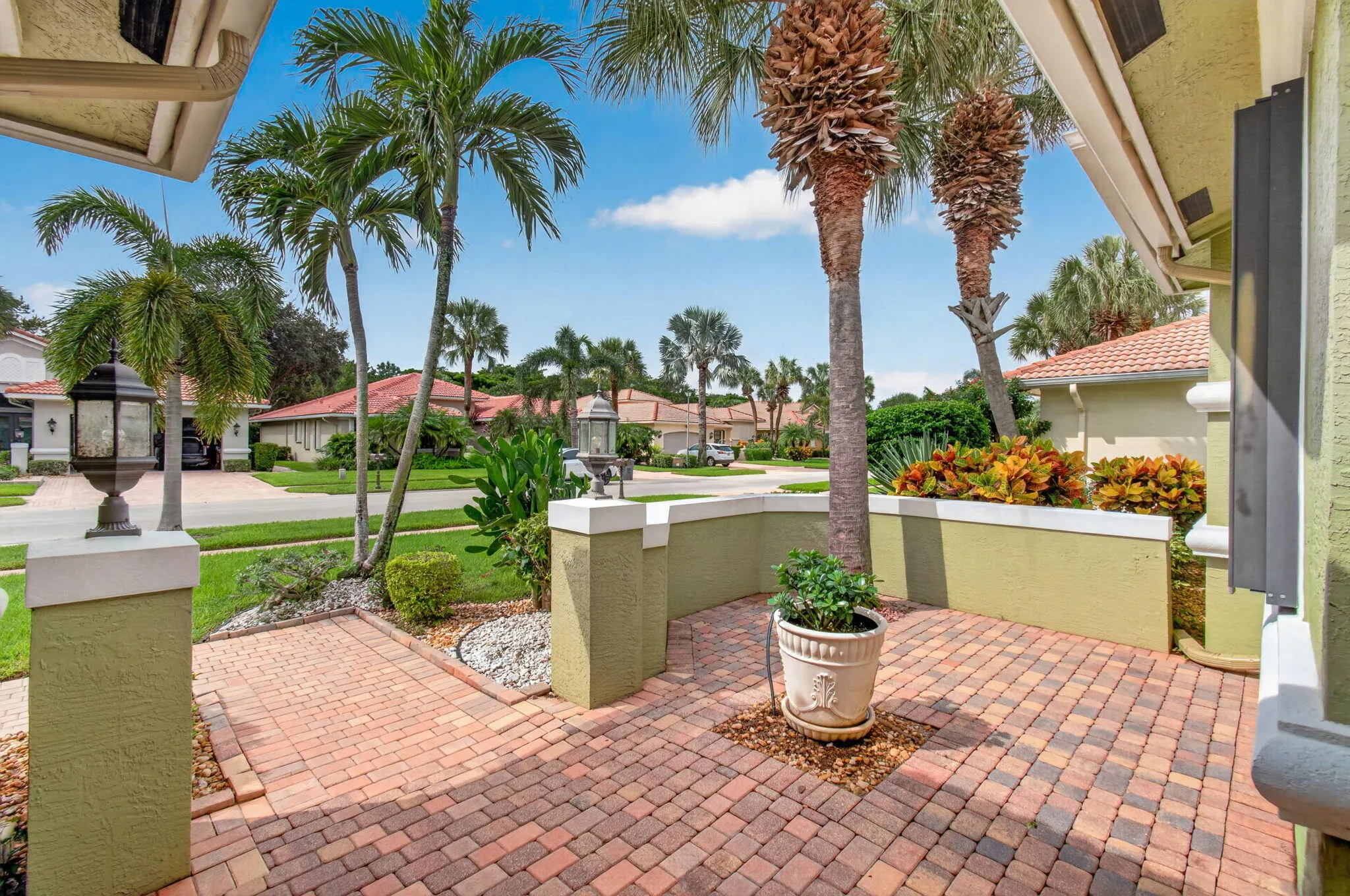 Inviting Front Entry