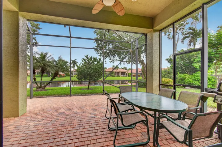 Enjoy Alfresco Dining