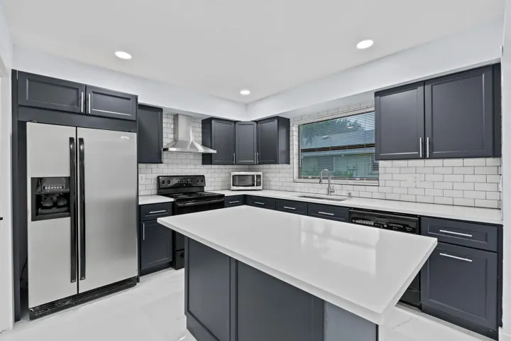 16-web-or-mls-A7409370
