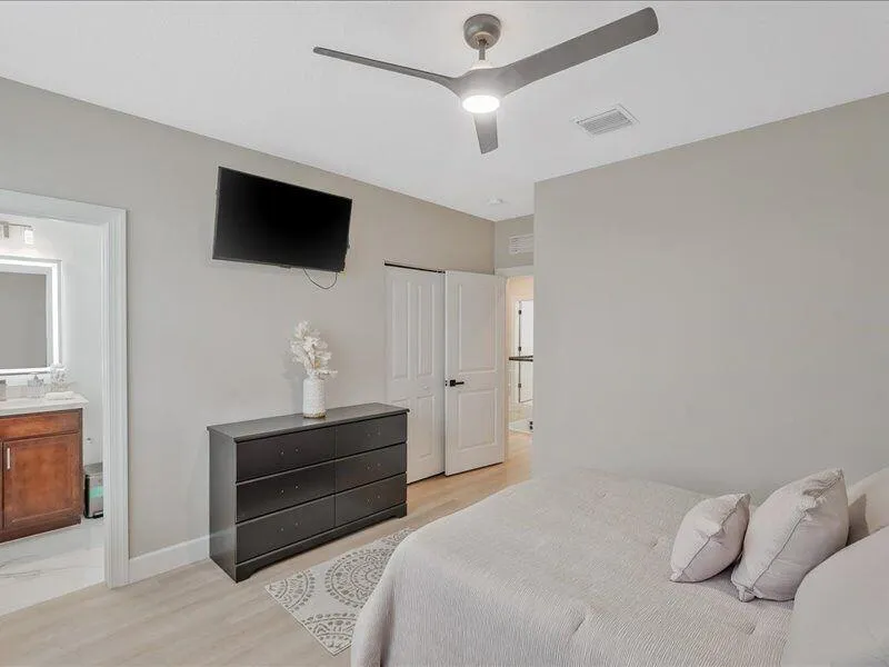 40-4767 Marston Lane-40