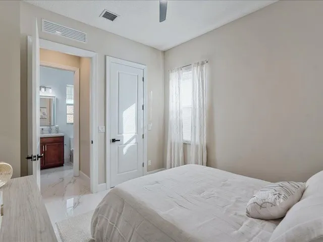 22-4767 Marston Lane-22