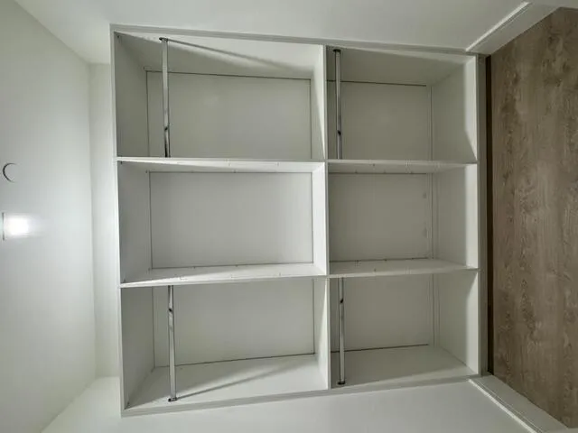 GUEST ROOM CLOSET