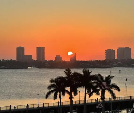 BREATHTAKING SUNRISE FROM BALCONY