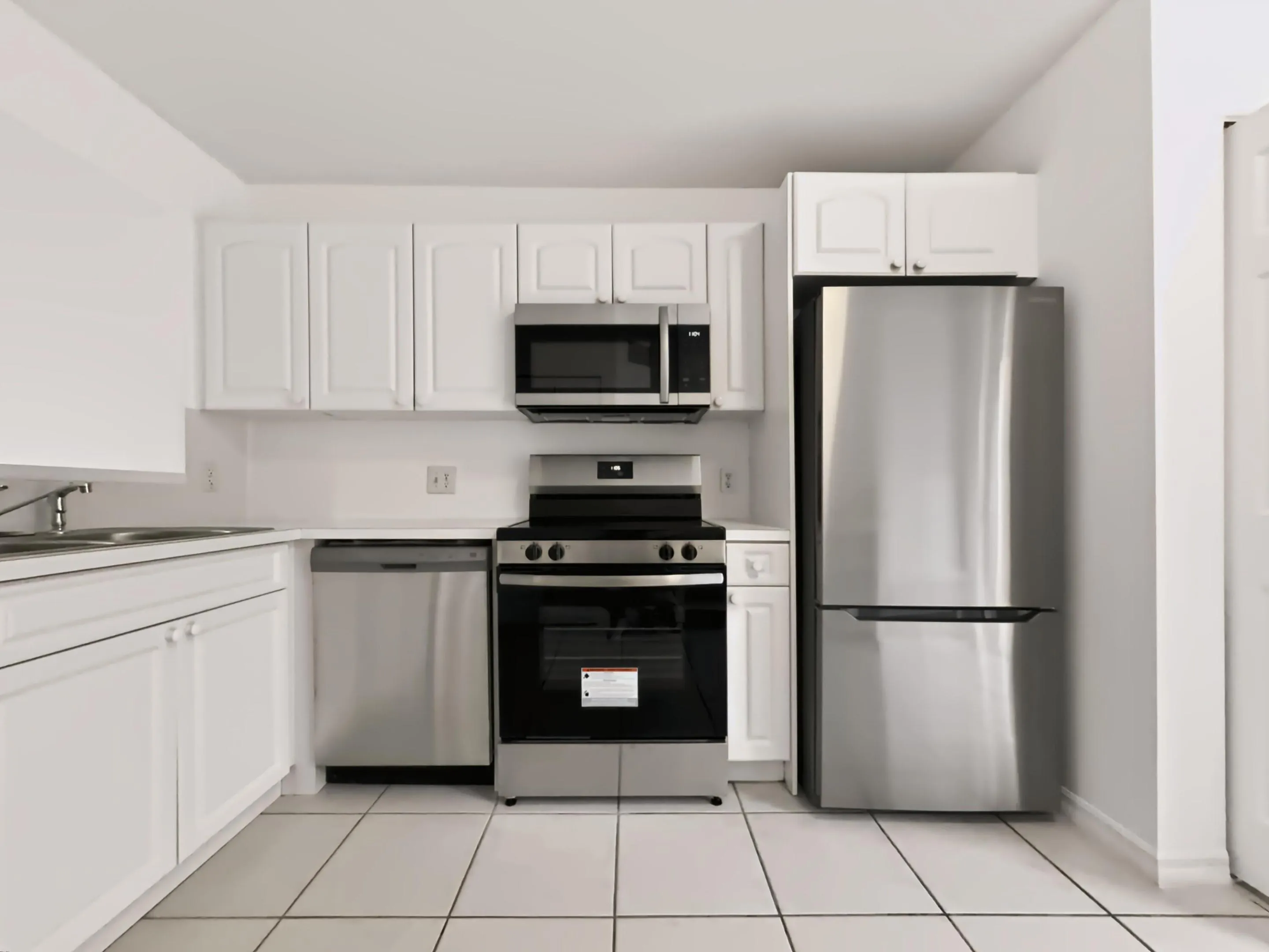 680 NW 79th Ter-Nieves Group Kitchen