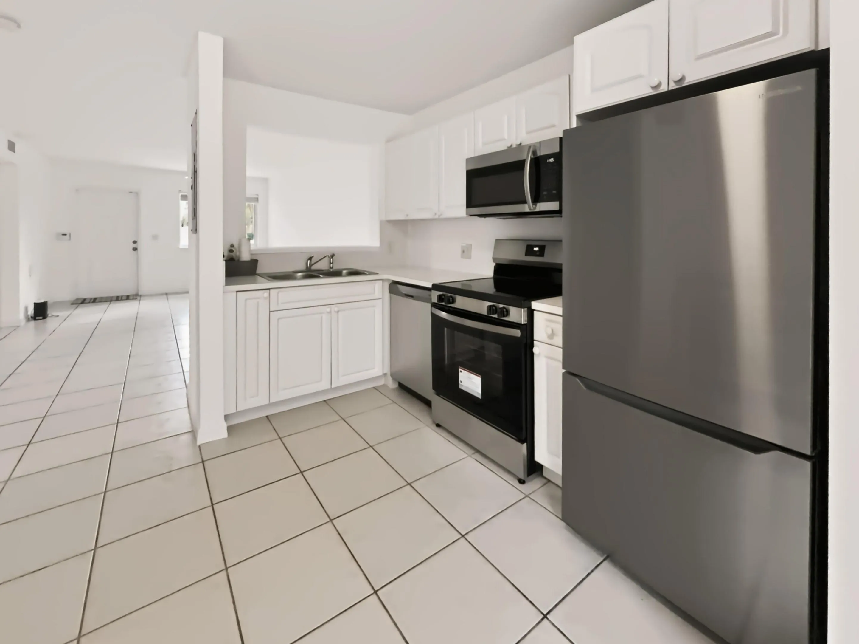 680 NW 79th Ter-Nieves Group Kitchen