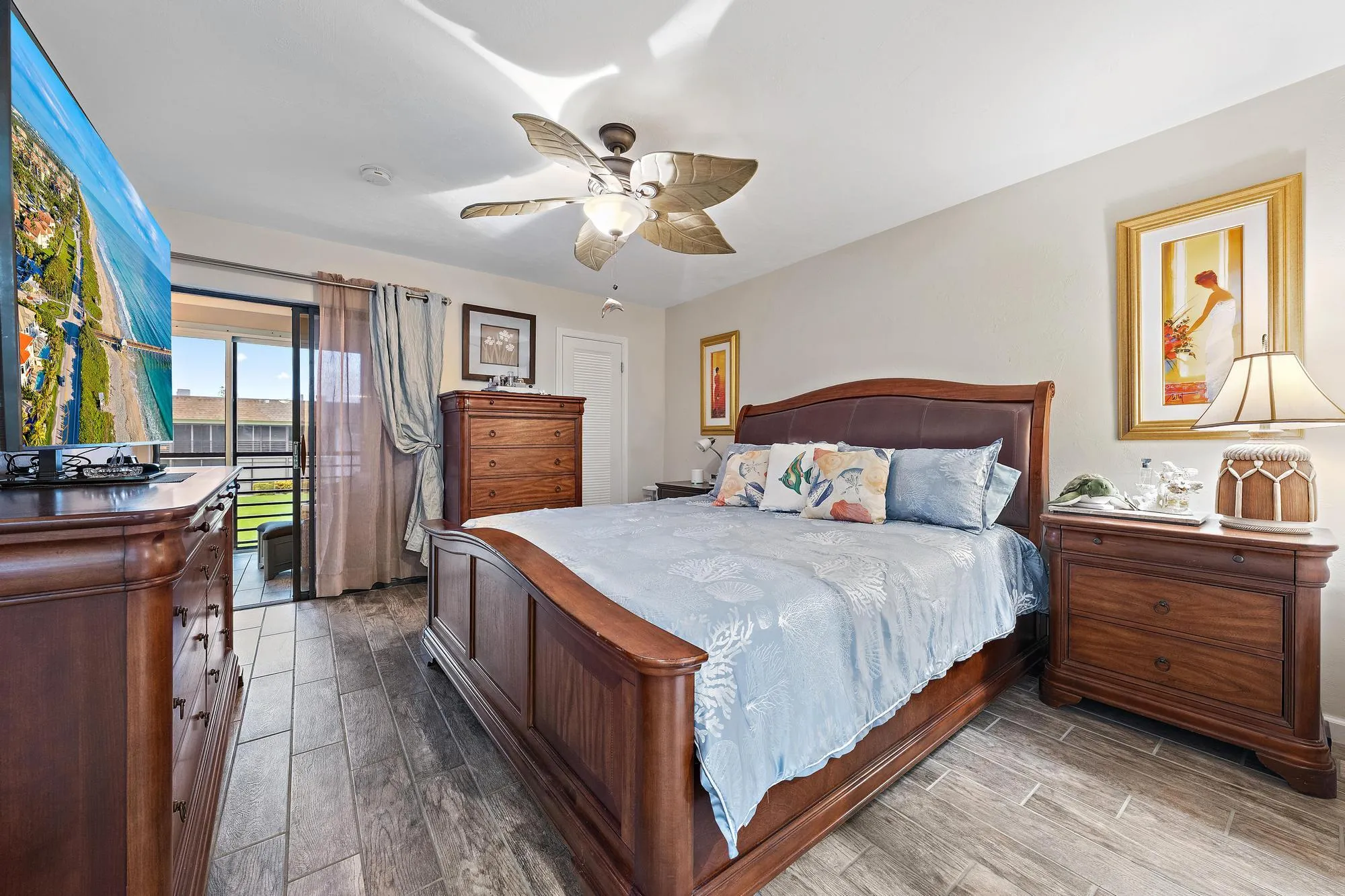 755 Saturn St e203-4