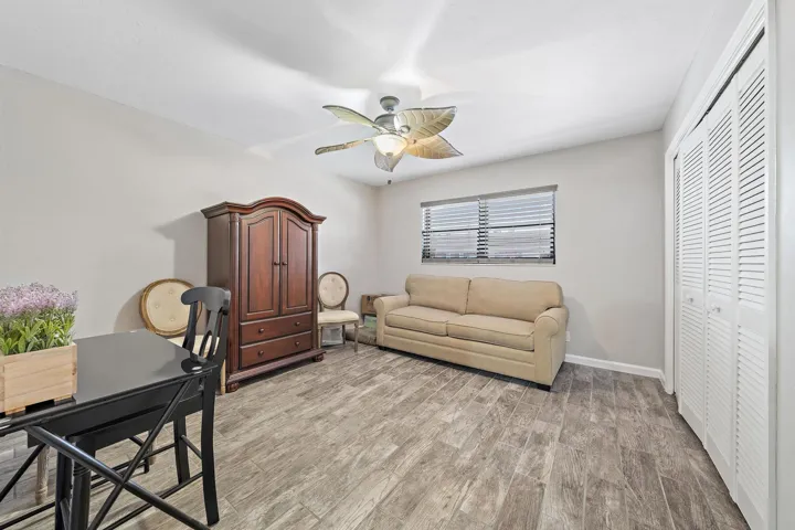 755 Saturn St e203-1