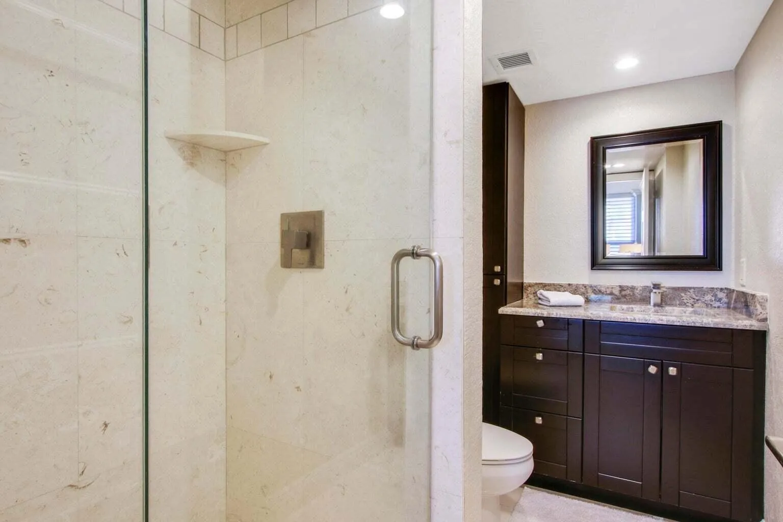 Guest bathroom -1