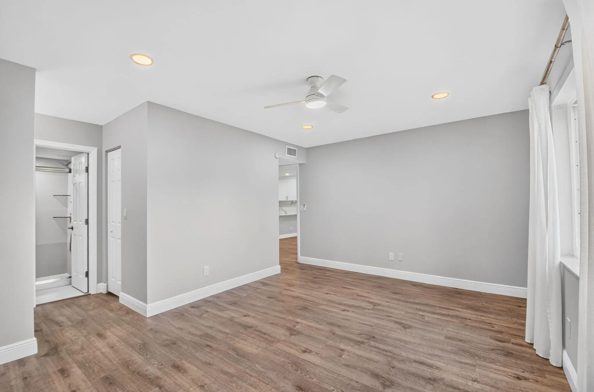 Primary Bedroom , Walk In Closet w/ Shelving, Fully Renovated On Suite Bathroom w Walk In Shower