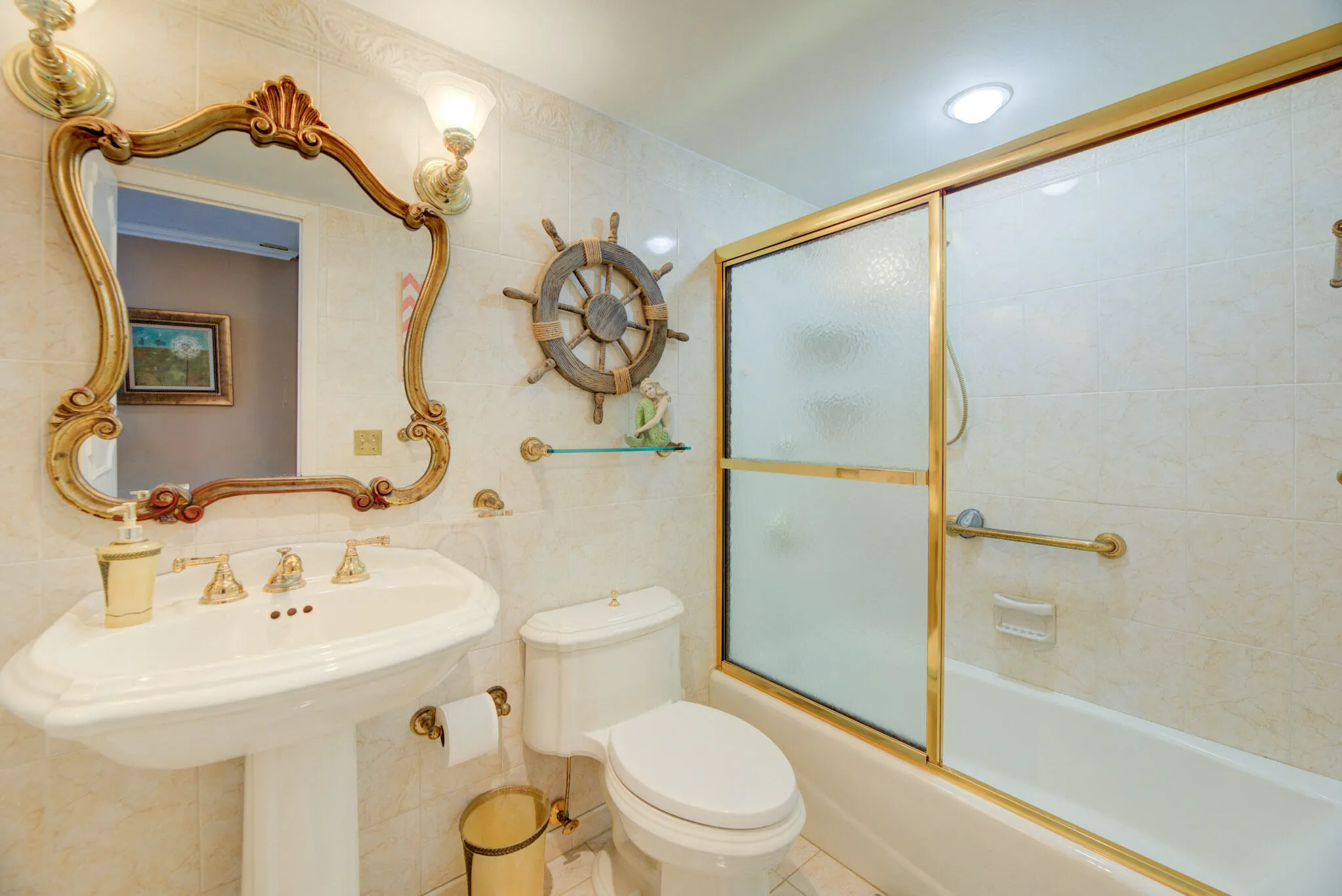 JH 1404 guest bathroom