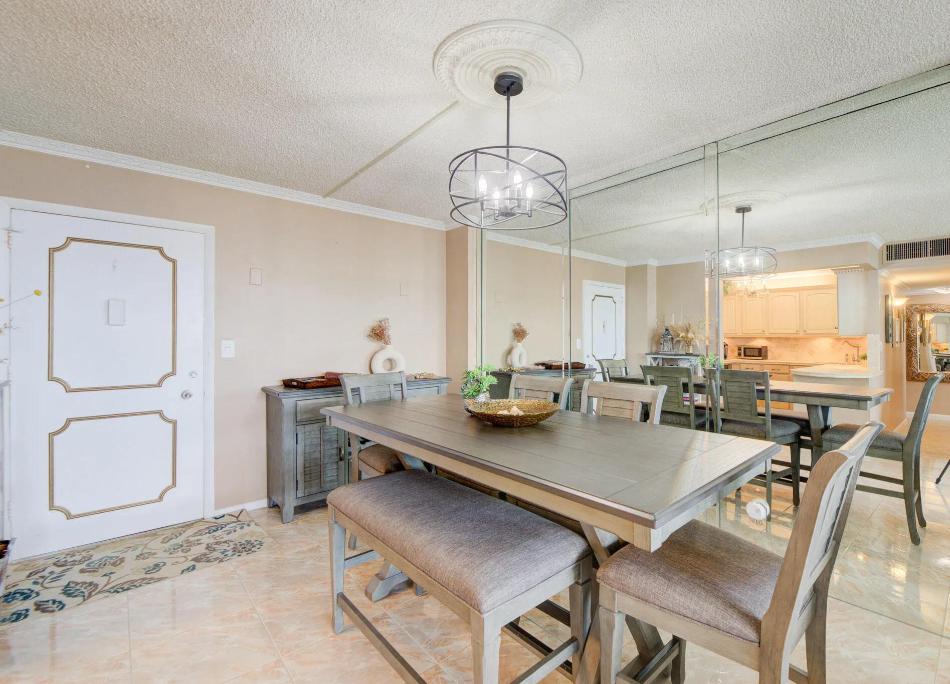 JH 1404 dining table