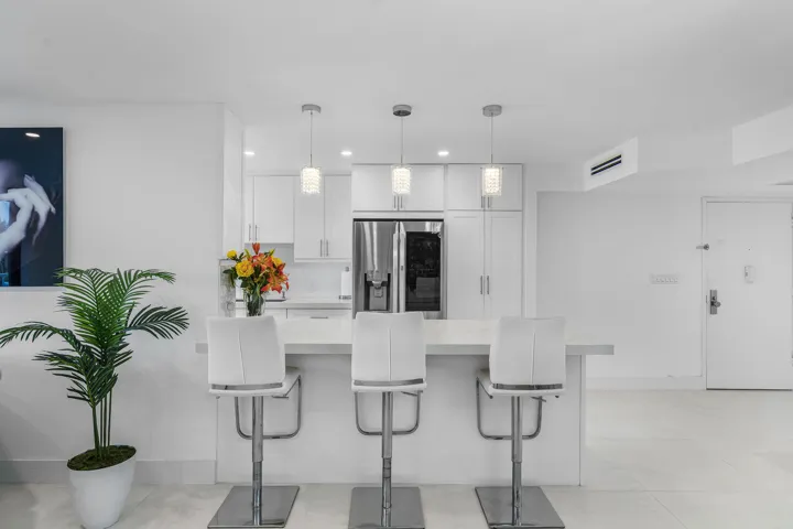 006-2860SouthOceanBoulevard-512-PalmBeac