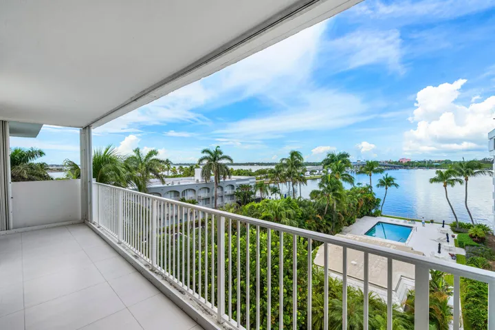 035-2860SouthOceanBoulevard-512-PalmBeac