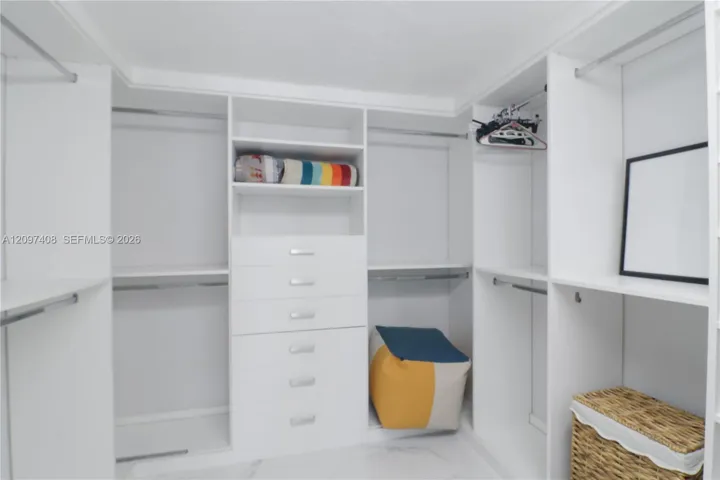 Closet Bedroom 3
