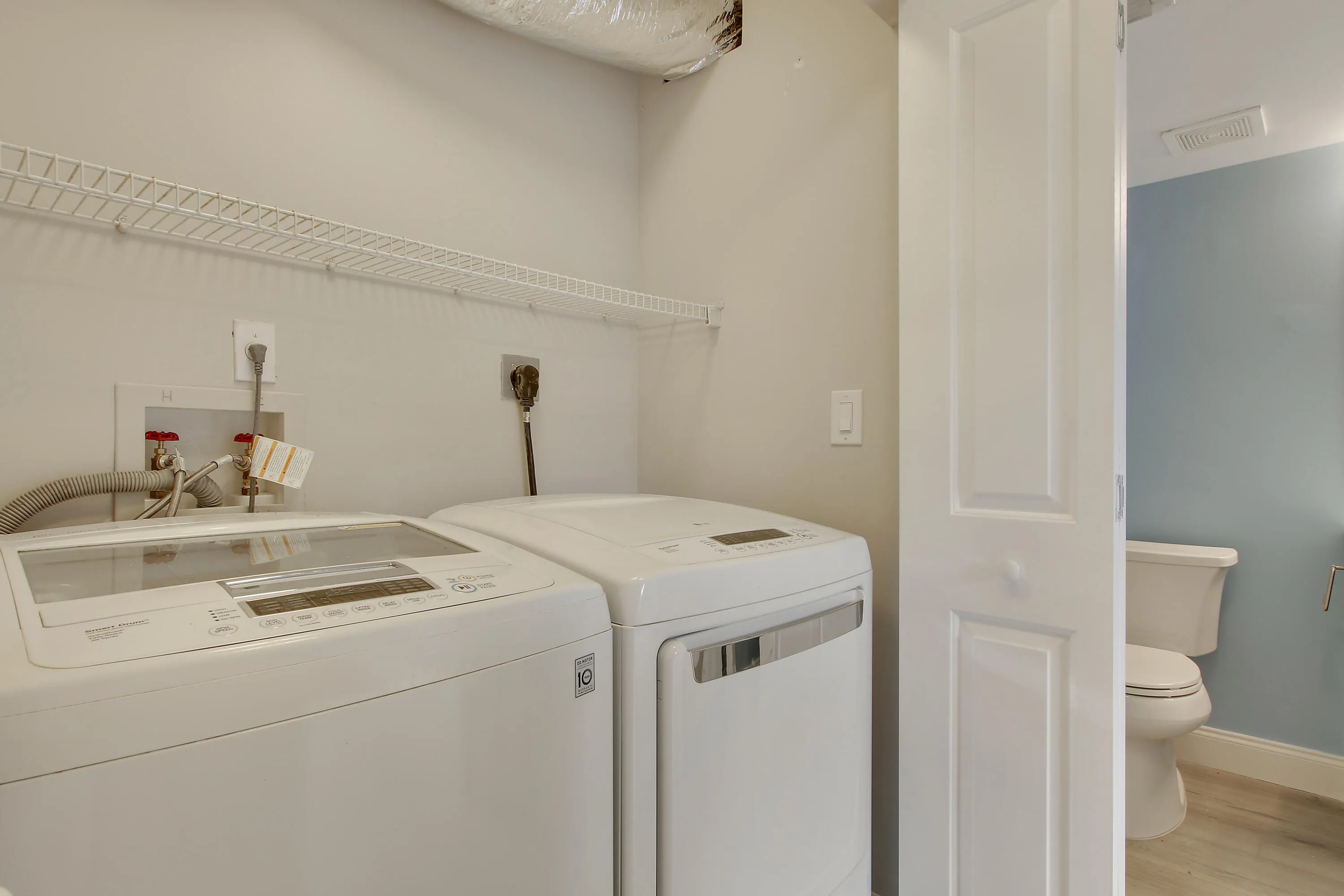 Washer / Dryer