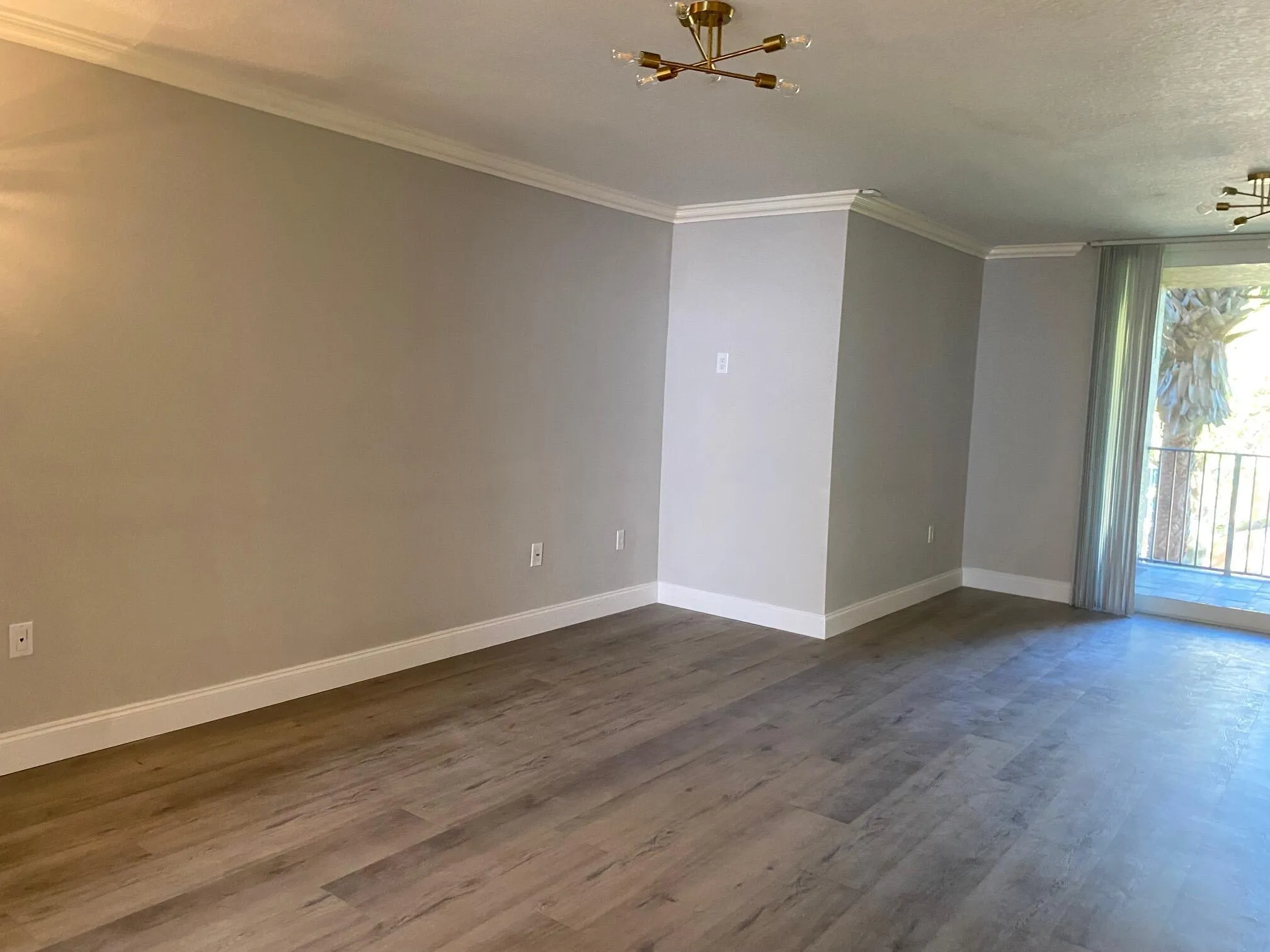 Flooring thru-out
