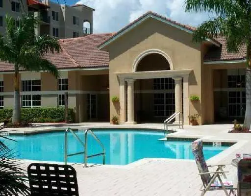 Clubhouse / Pool
