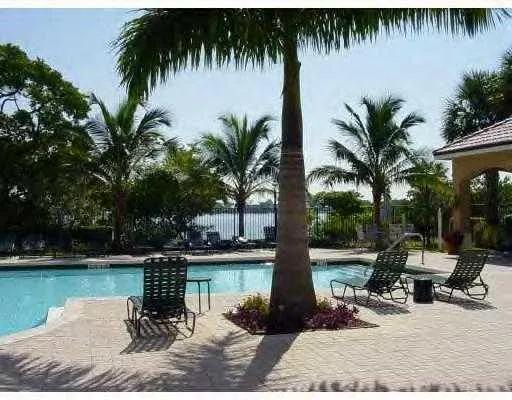 Pool overlooking Intracoastal