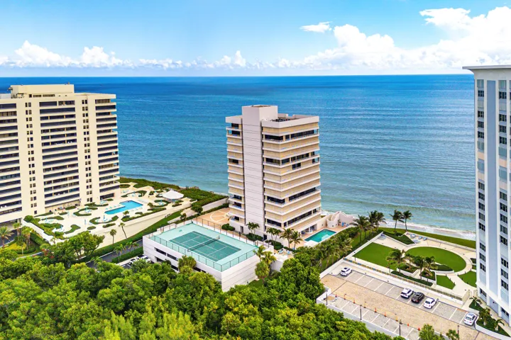 043-5250NorthOceanDrive-3N-RivieraBeach-