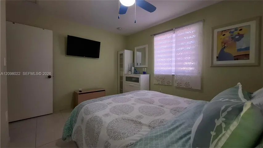 Photo 38