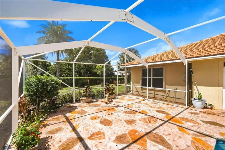 patio within the lanai