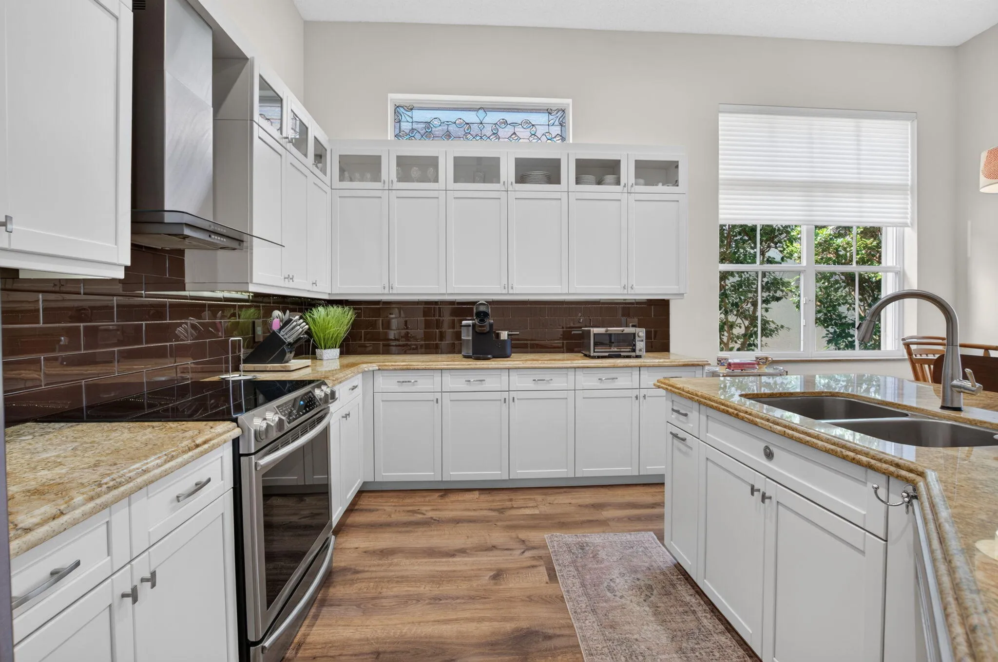 kitchen alt view