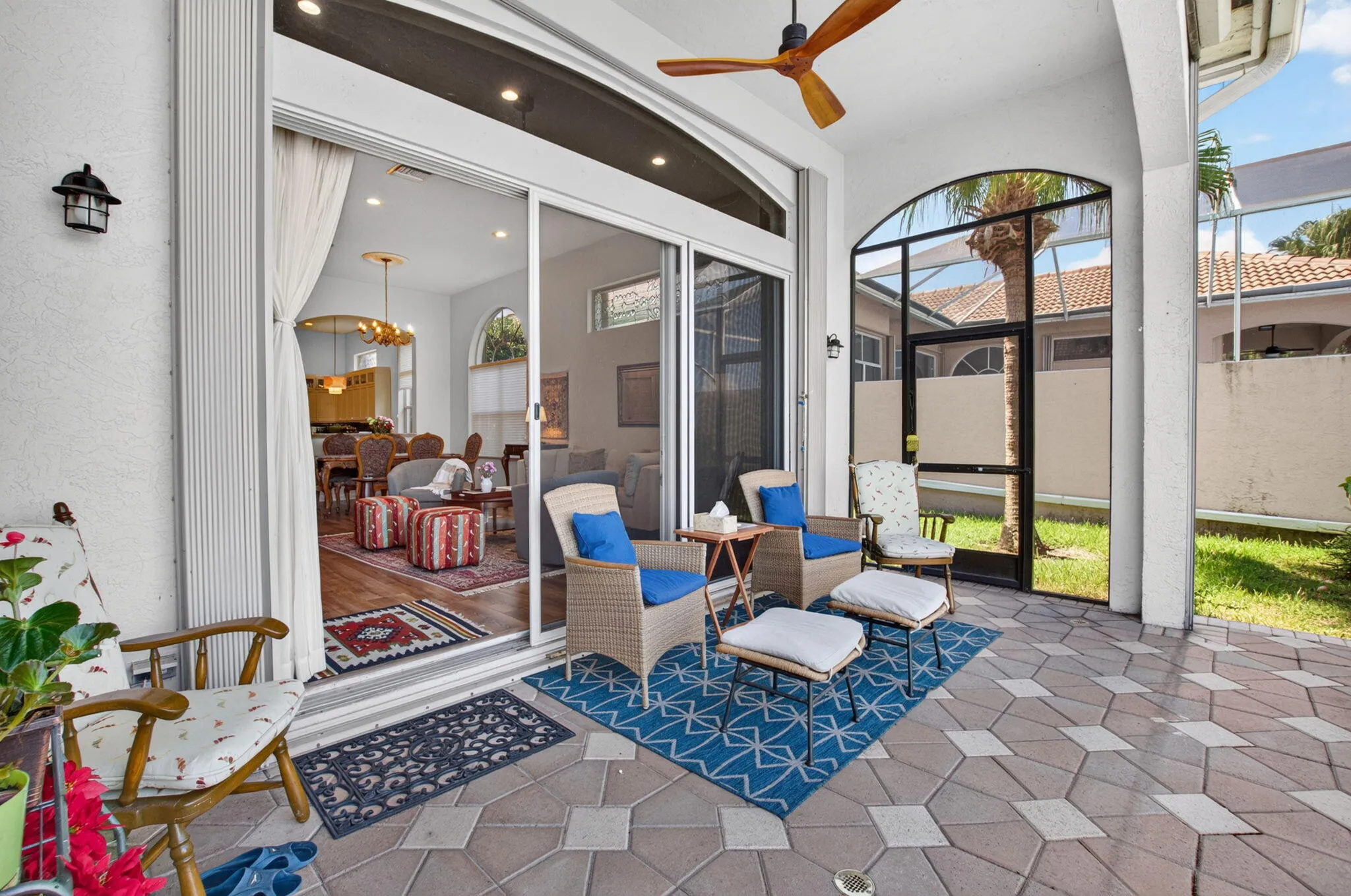 covered and screened patio